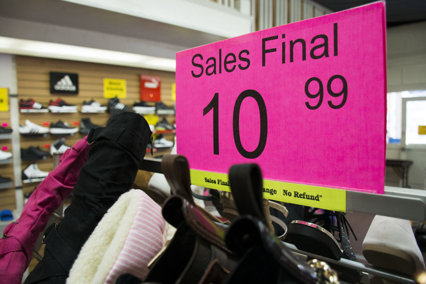 Queen's Shoes on Mission Street to close up shop Mission Local