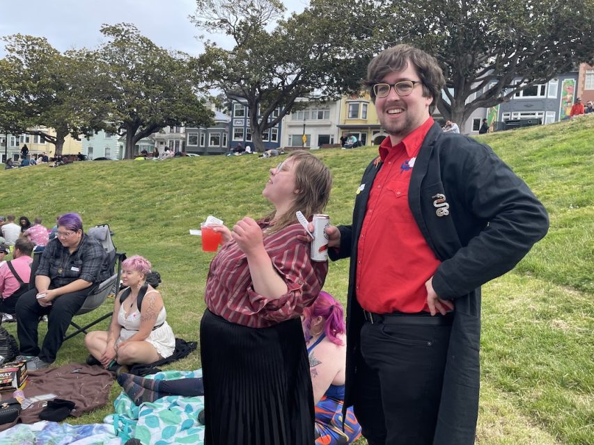 Tallon Coal Kamoi Burger, 32, acted as Coffin’s informal “assistant” for the party.