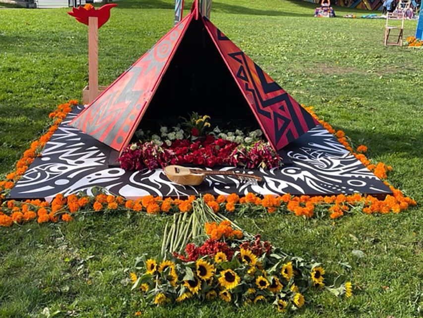 Dia de los Muertos altar