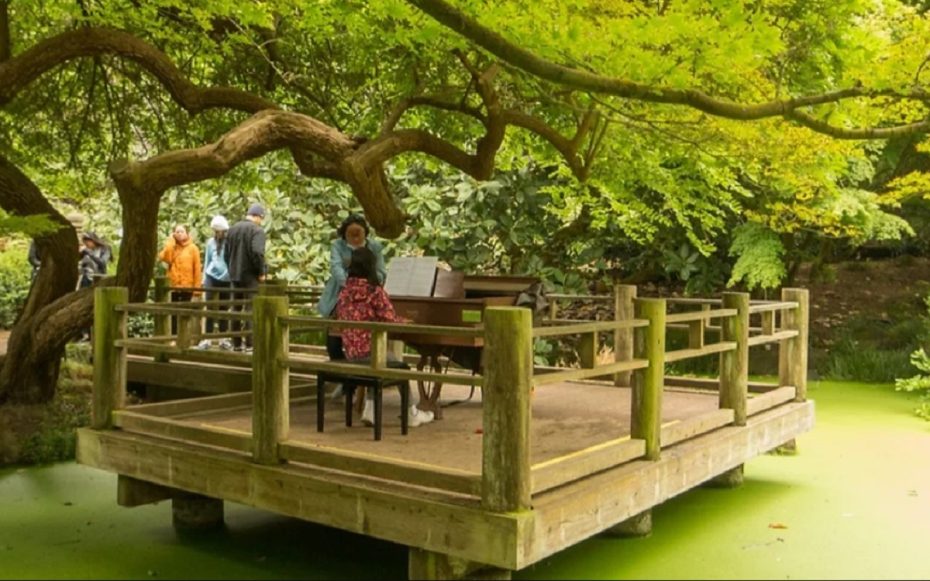 Piano in the San Francisco Botanical Garden.