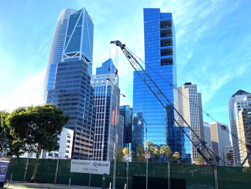 San francisco's tallest skyscraper is under construction.